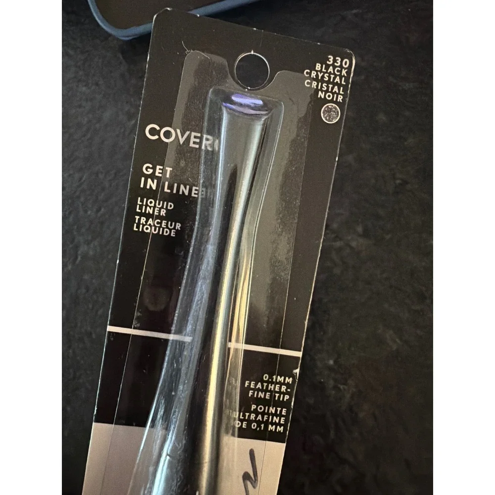 Covergirl Get In Line Liquid Eyeliner 330 Black Crystal 0.1mm Fine Tip 2.5ml